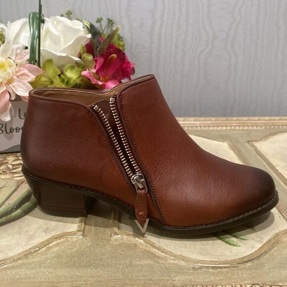 Vionic Jolene Leather Booties Side Zip Burnished Toe Brown Sz 6 Wide - Picture 4 of 15